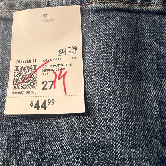 NWT Forever 21 midrise flare jeans size 27 Concert, festival, boho - Picture 7 of 11